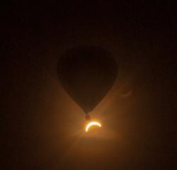 Cairns Hot Air Balloon in Eclipse